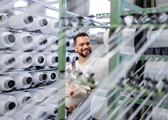 Аппаратчик ориентации органического стекла